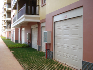 禄劝县盛世家园翻板车库门