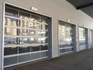 Mercedes奔驰?昆明4S店透视门