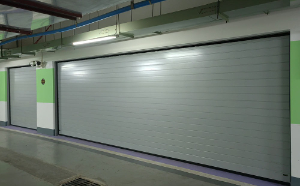 昆明滇池ONE快速车库门