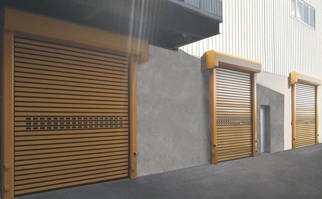 泰裕兴快速门.jpg 泰裕兴快速门.jpg