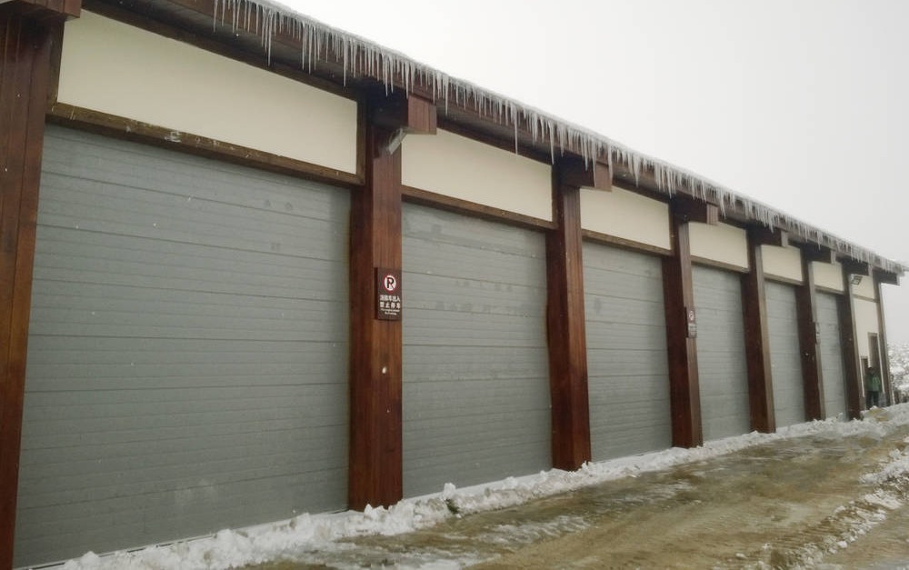 玉龙雪山.jpg 玉龙雪山.jpg