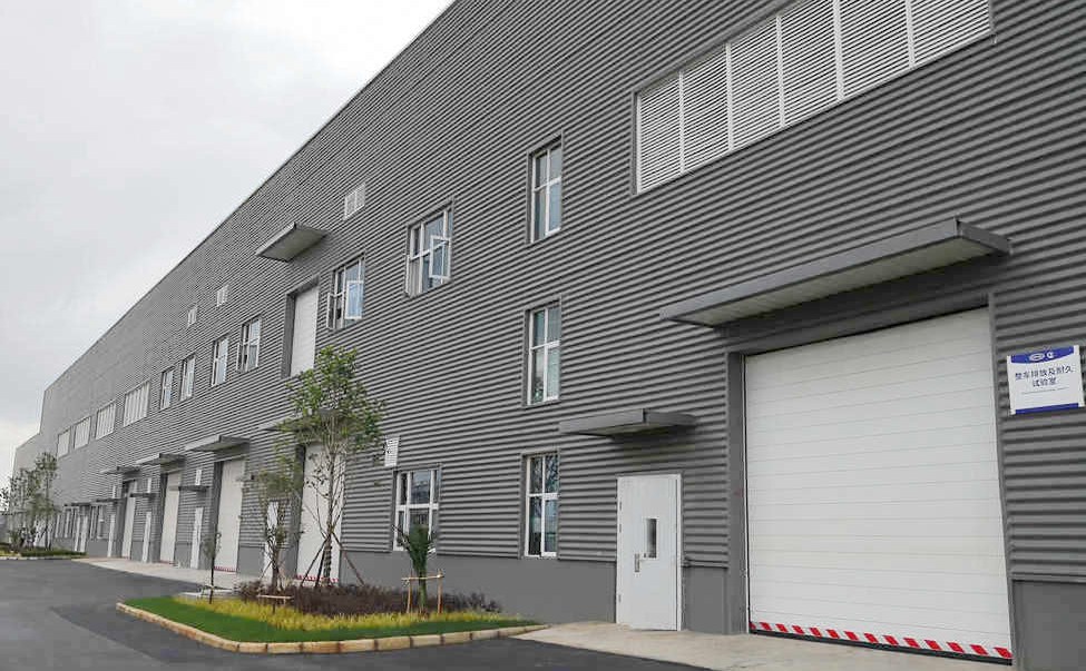 中汽研工业滑升门.jpg 中汽研工业滑升门.jpg