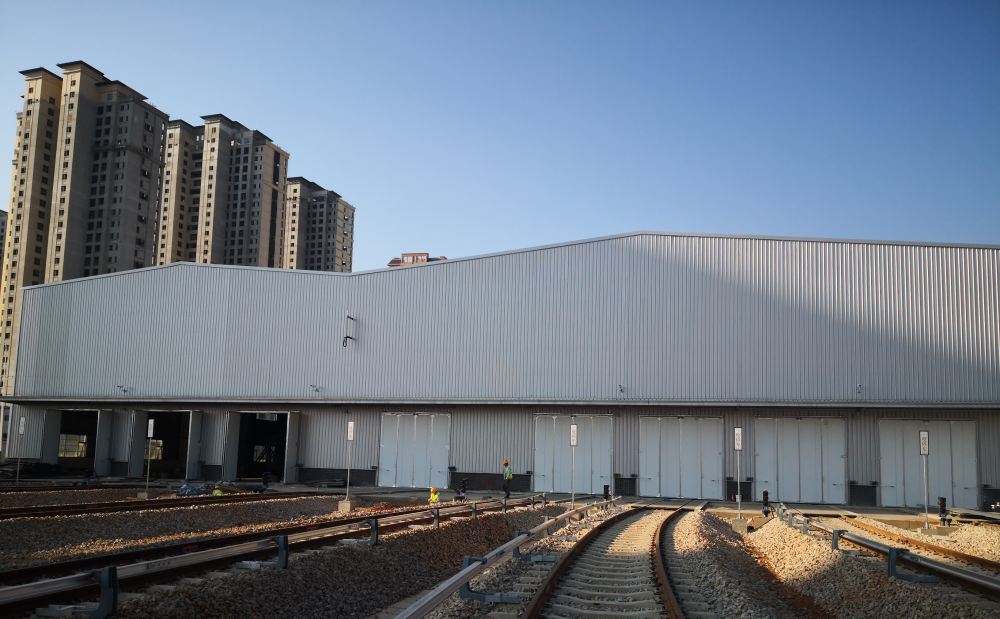 昆明地铁电动折叠门.jpg 昆明地铁电动折叠门.jpg