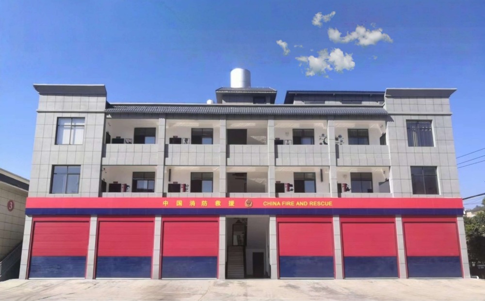 昭通巧家县消防车库门.jpg 昭通巧家县消防车库门.jpg