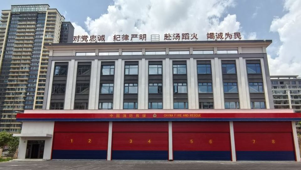 昆明消防滑升门.jpg 昆明消防滑升门.jpg