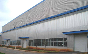 云南铝业股份有限公司工业滑升门